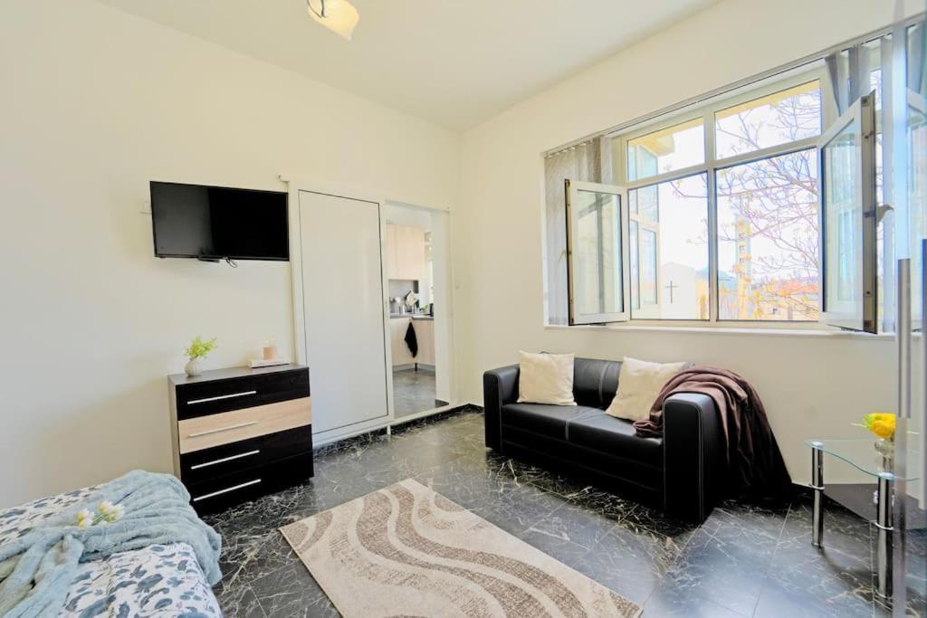 Cozy 1-Bedroom Flat In The Very Center Of Sofia Zewnętrze zdjęcie