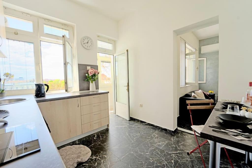 Cozy 1-Bedroom Flat In The Very Center Of Sofia Zewnętrze zdjęcie