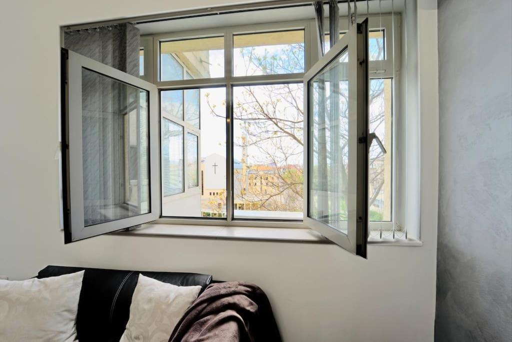 Cozy 1-Bedroom Flat In The Very Center Of Sofia Zewnętrze zdjęcie